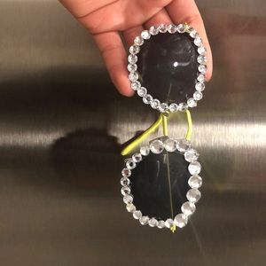 Buy these light green Diamond glasses 😀